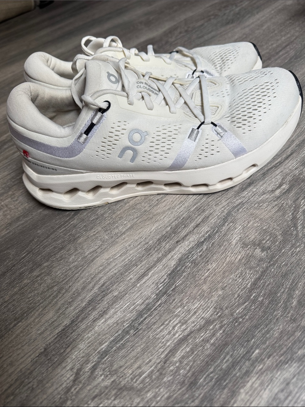 On Running men Cloud surfer Sneakers in Off-White